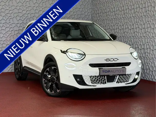 Fiat 600 1.2 HYBRID LA PRIMA LEER MASSAGE ELEK.STOEL CAMERA