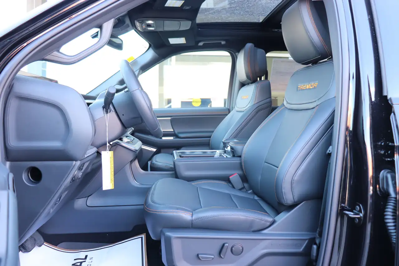 Ford Expedition снимка Ford Expedition