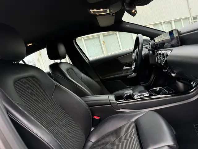 Mercedes-Benz A-Class view 18
