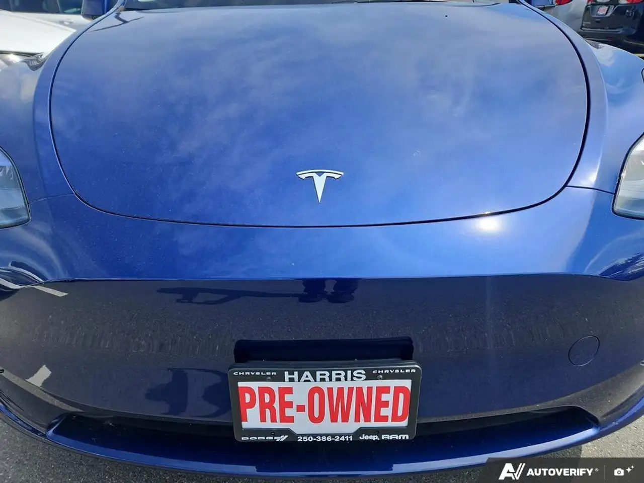 Tesla Model Y снимка Tesla Model Y