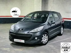 Peugeot 207 1.4 75ch access 29000km + boitier E85