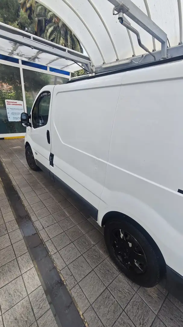 Nissan Primastar Bílá - 2