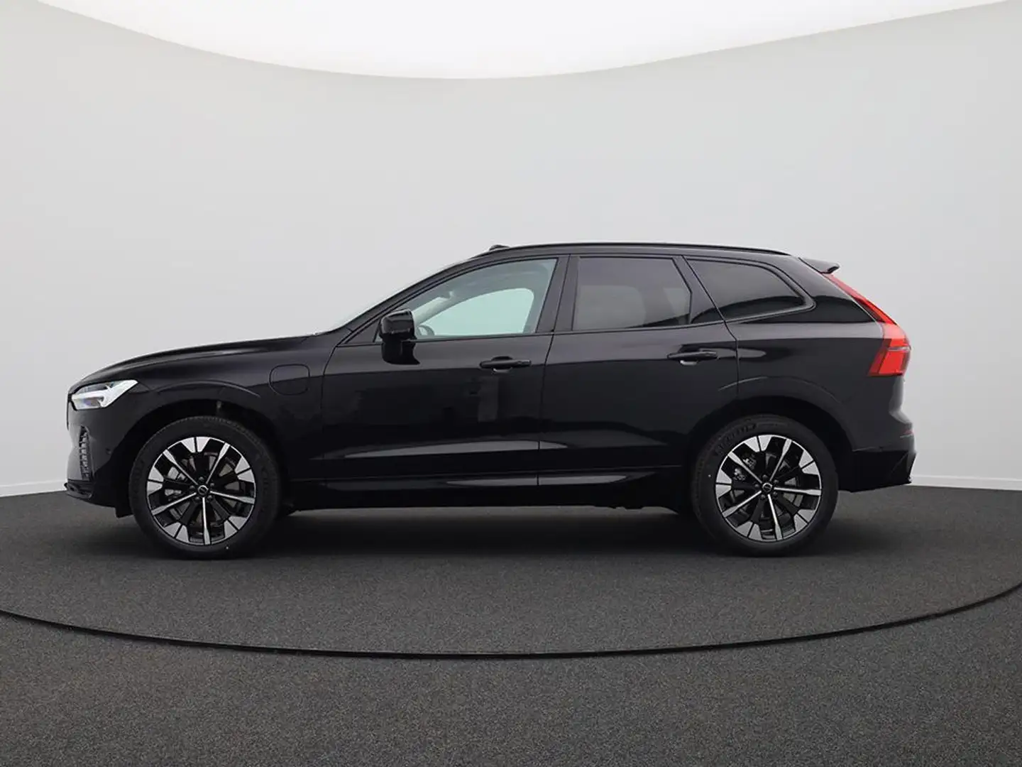 Volvo XC60 T6 Ultra AWD PHEV 350PS Automatik FACELIFT elek... Schwarz - 1