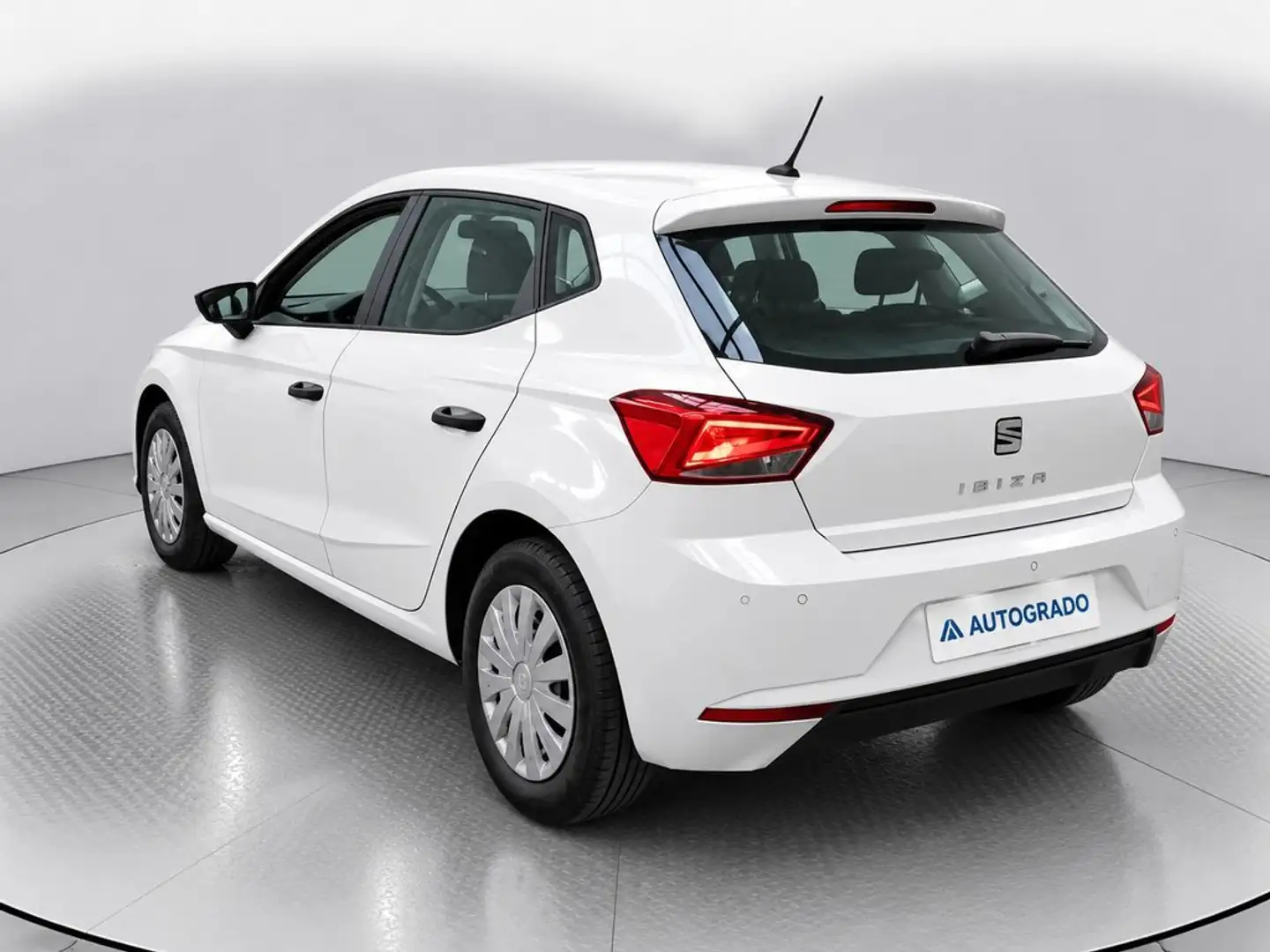SEAT Ibiza 1.6 TDI 70kW (95CV) Reference Blanco - 2