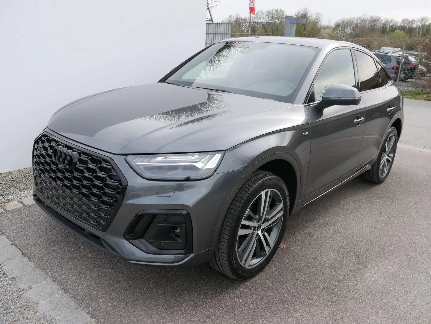 Audi Q5 Sportback 50 TFSIe quattro S line *PANO*NAVI*20... Grau - 1