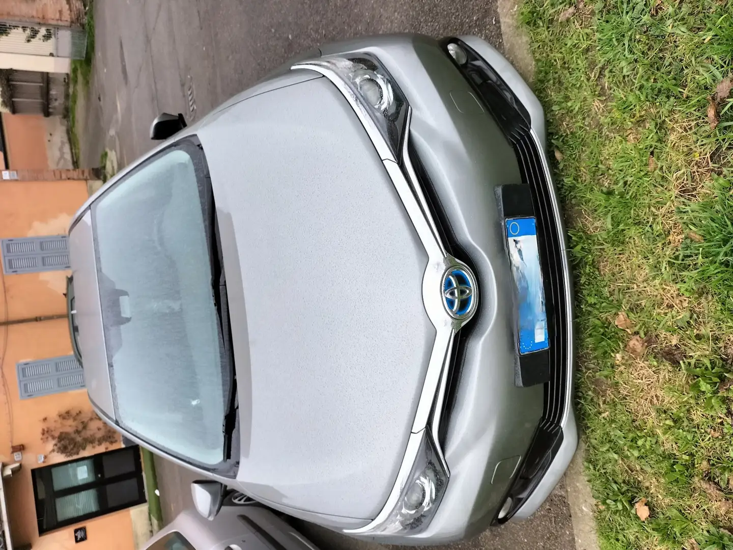 Toyota Auris Touring Sport 1.8 hybrid Active+ - 1