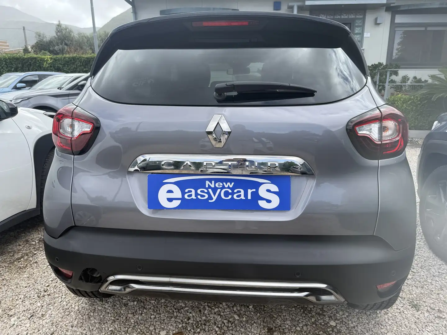 Renault Captur Captur I 2017 1.5 dci Initiale Paris 110cv Gris - 1