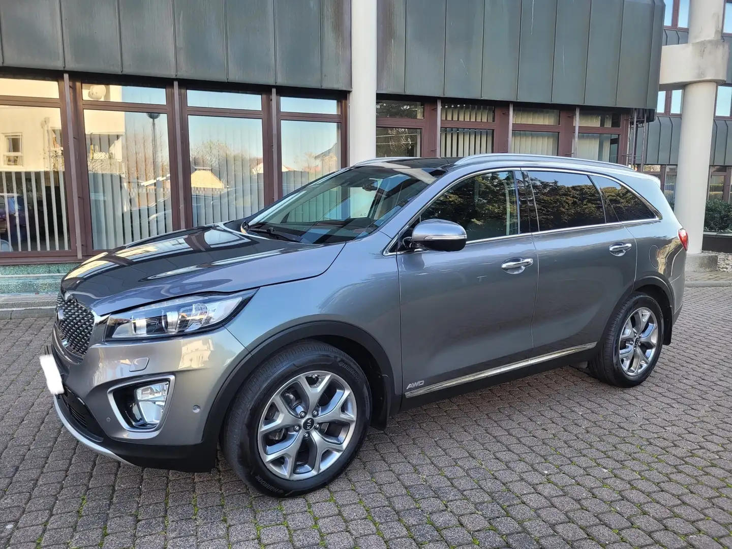 Kia Sorento Platinum Edition 4WD Automatik-AHK-Pano-SHZ-Leder Grau - 2
