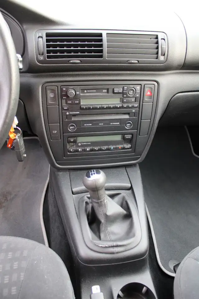 Volkswagen Passat 1.6 Basis, foto 11