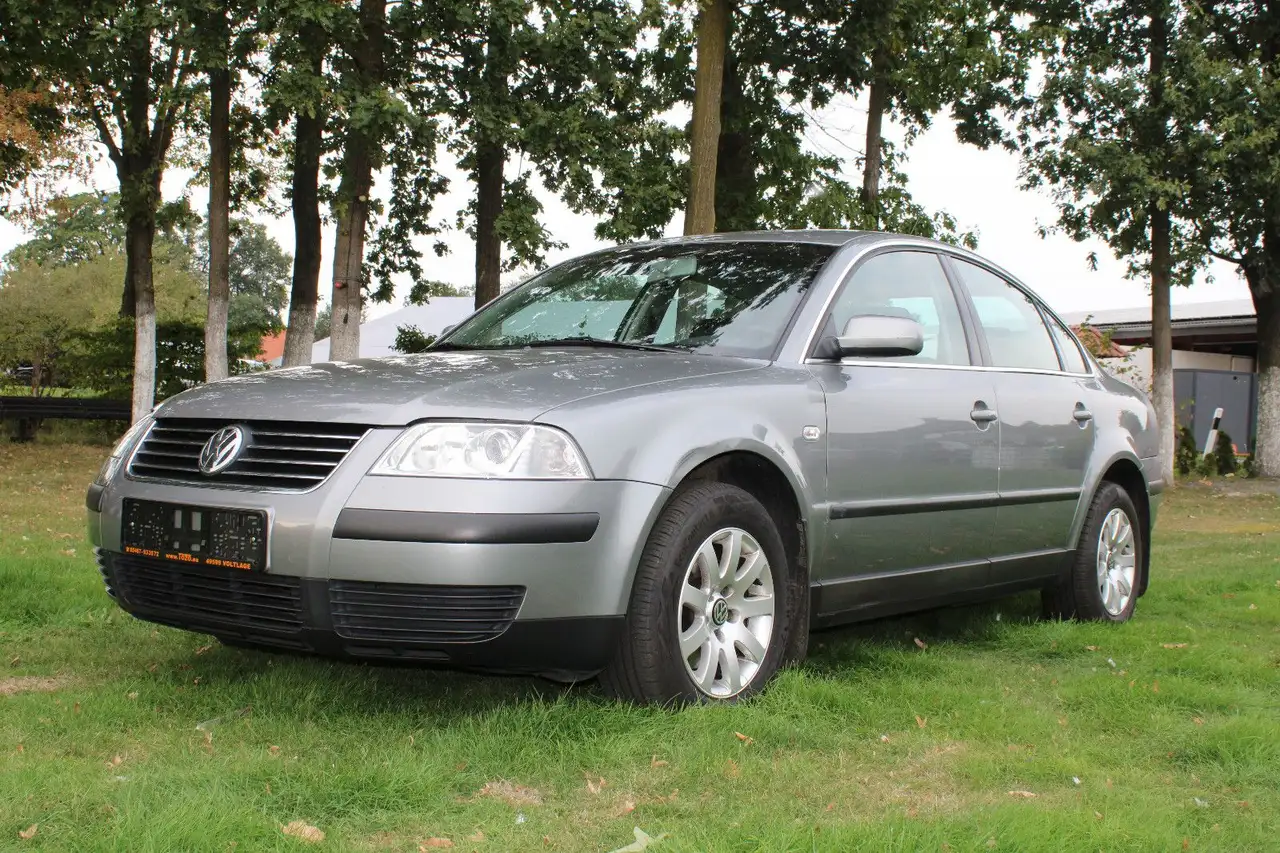 Volkswagen Passat 1.6 Basis, foto 1
