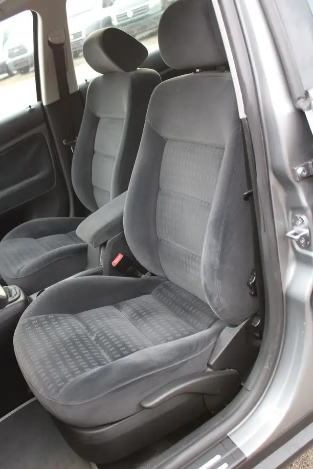 Volkswagen Passat 1.6 Basis, foto 9