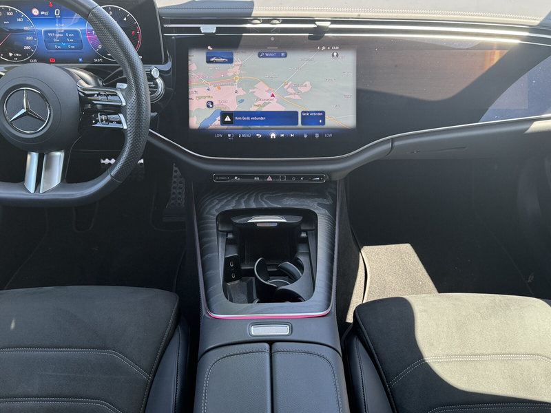 Mercedes-Benz E 450 E 450 d 4M AMG Superscreen Airmatic HinterachsL DigiLight — photo 15