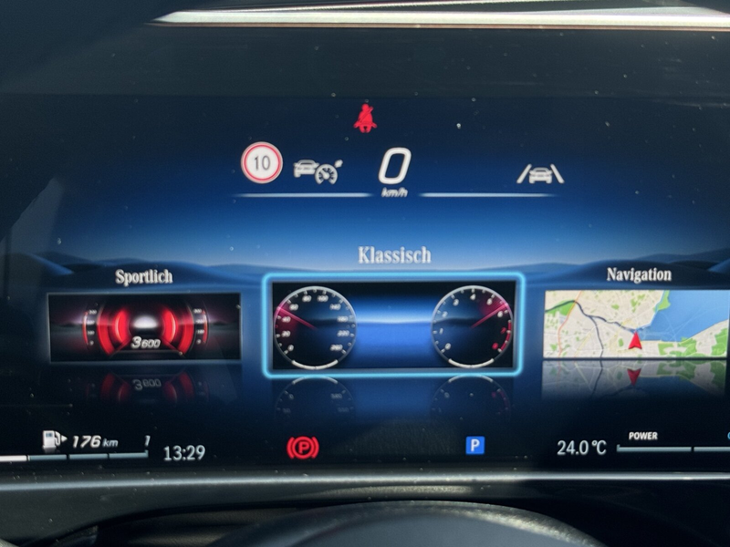 Mercedes-Benz E 450 E 450 d 4M AMG Superscreen Airmatic HinterachsL DigiLight — photo 12