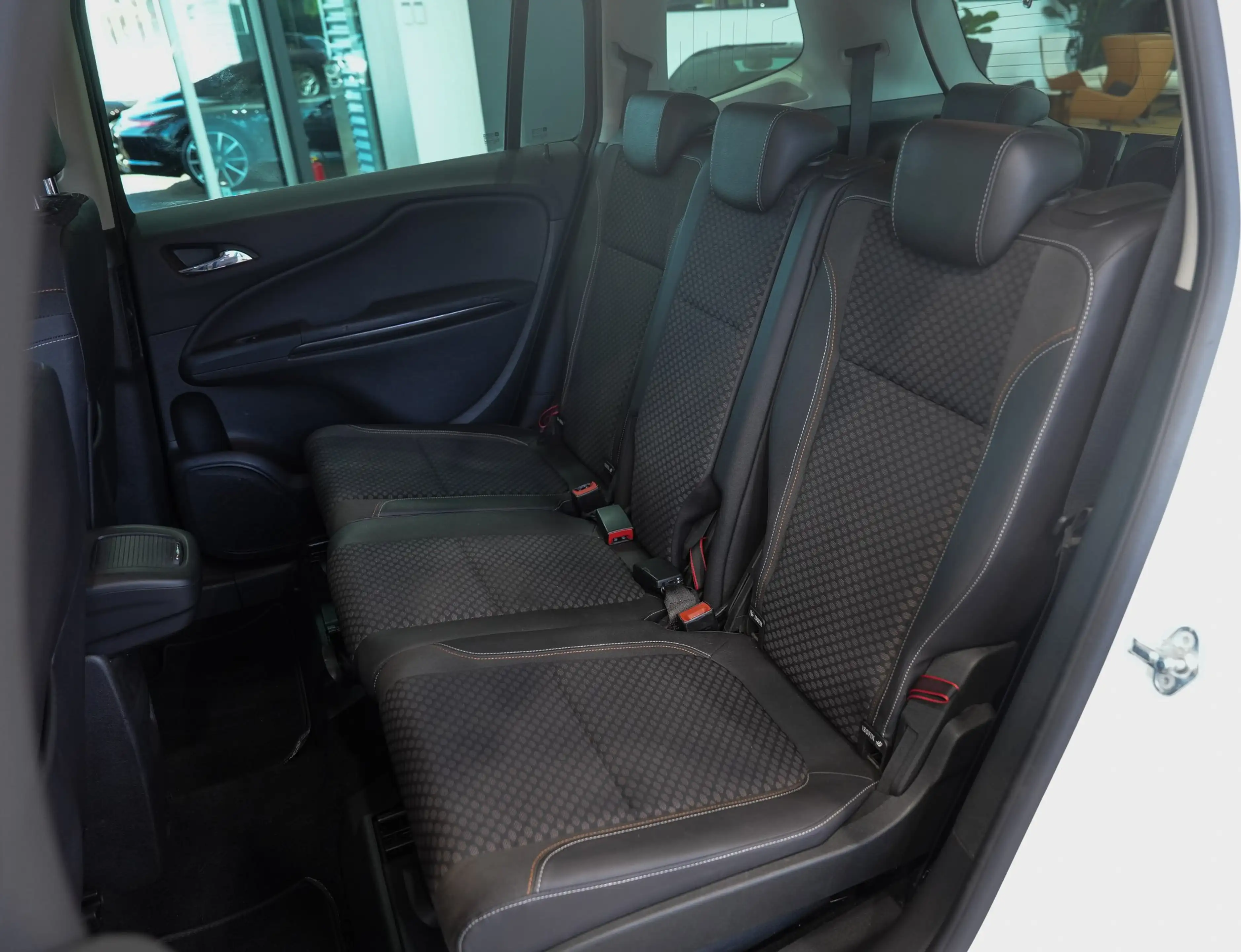 Opel Zafira Tourer Innovation*7-SITZER*PANO*KAMERA* — photo 11