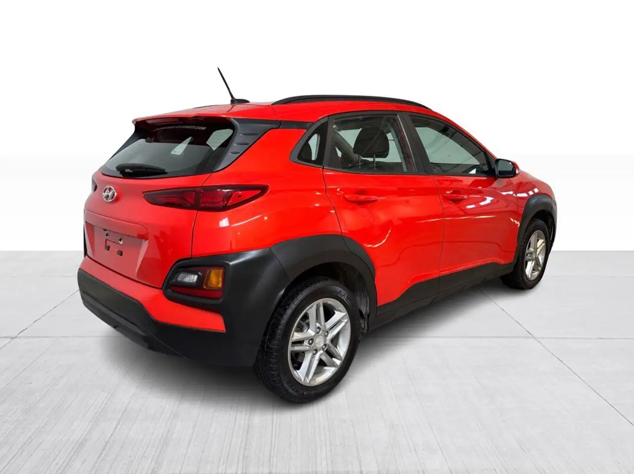 Hyundai KONA снимка Hyundai KONA