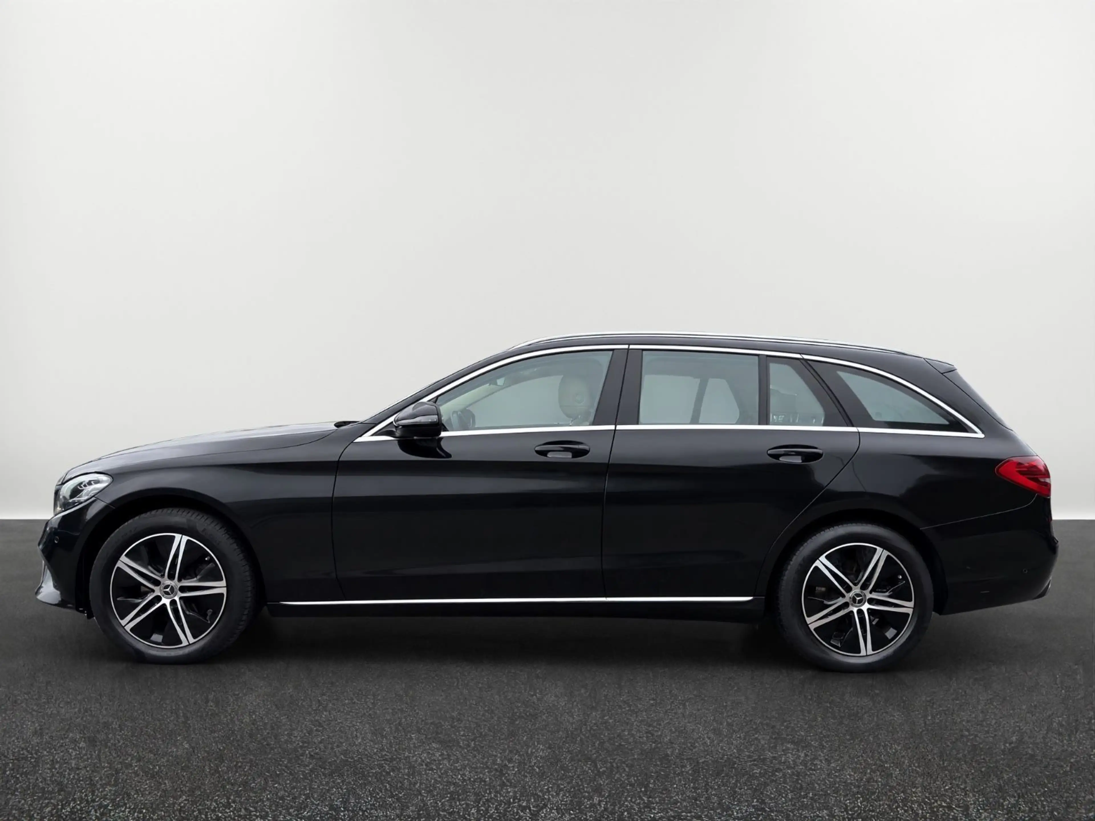 Mercedes-Benz C 220 C T-Modell C 220 d 4Matic*PANO*CARPLAY*AHK — photo 2