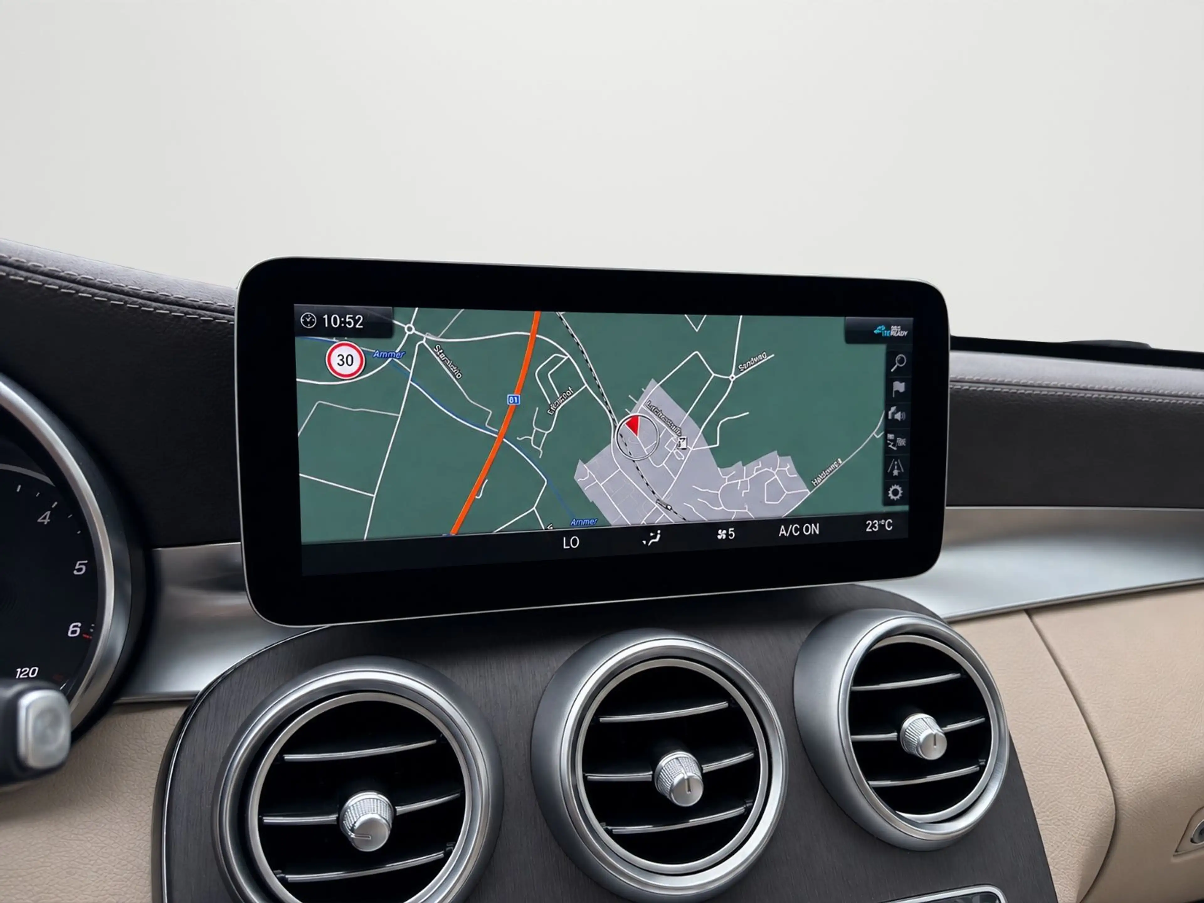 Mercedes-Benz C 220 C T-Modell C 220 d 4Matic*PANO*CARPLAY*AHK — photo 10