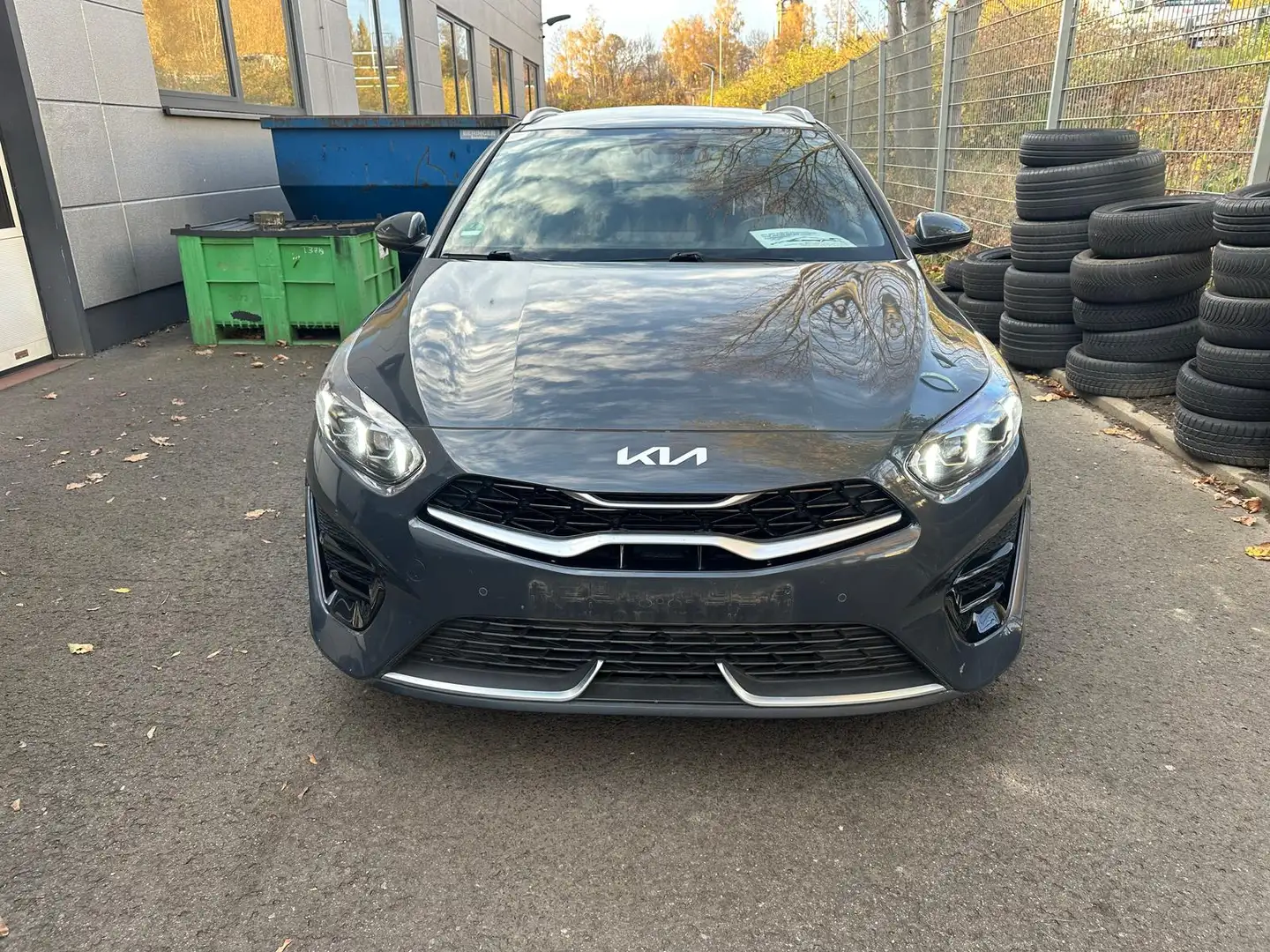 Kia Ceed SW / cee'd SW 1.5 T-GDI DCT GT Line Navi|4xSHZ Grau - 2
