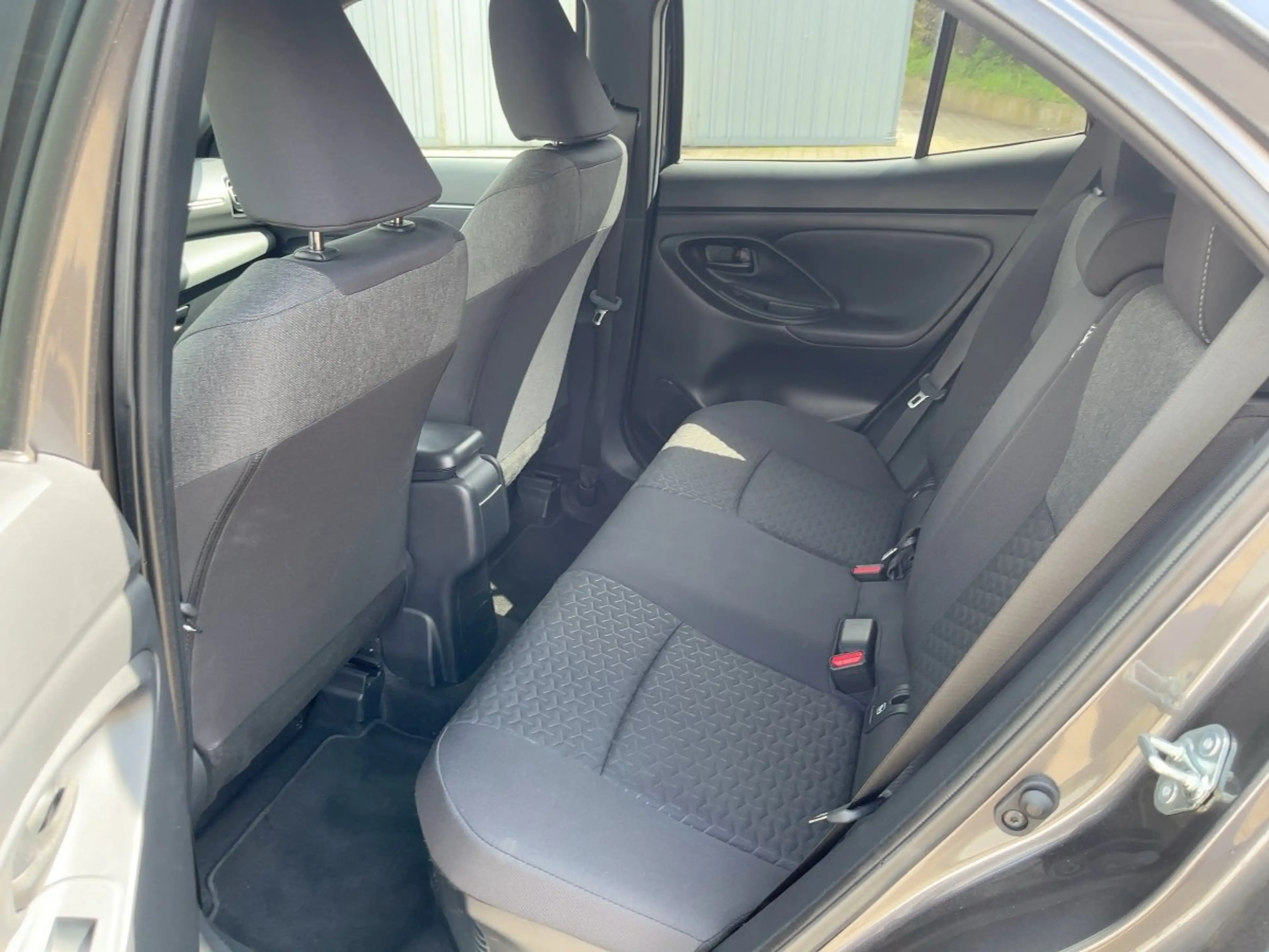Toyota Yaris Cross 1.5 Hybrid FWD Team D AHK*Navi*ACC — photo 11