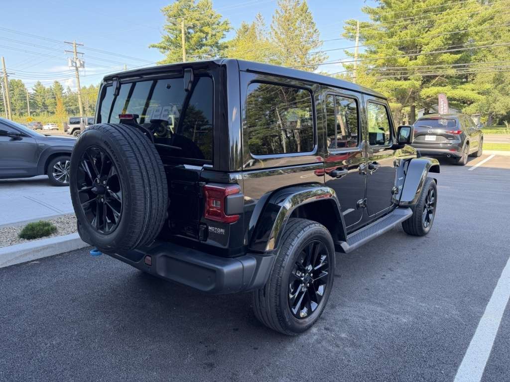 2024 Jeep Wrangler Sahara — снимка 1