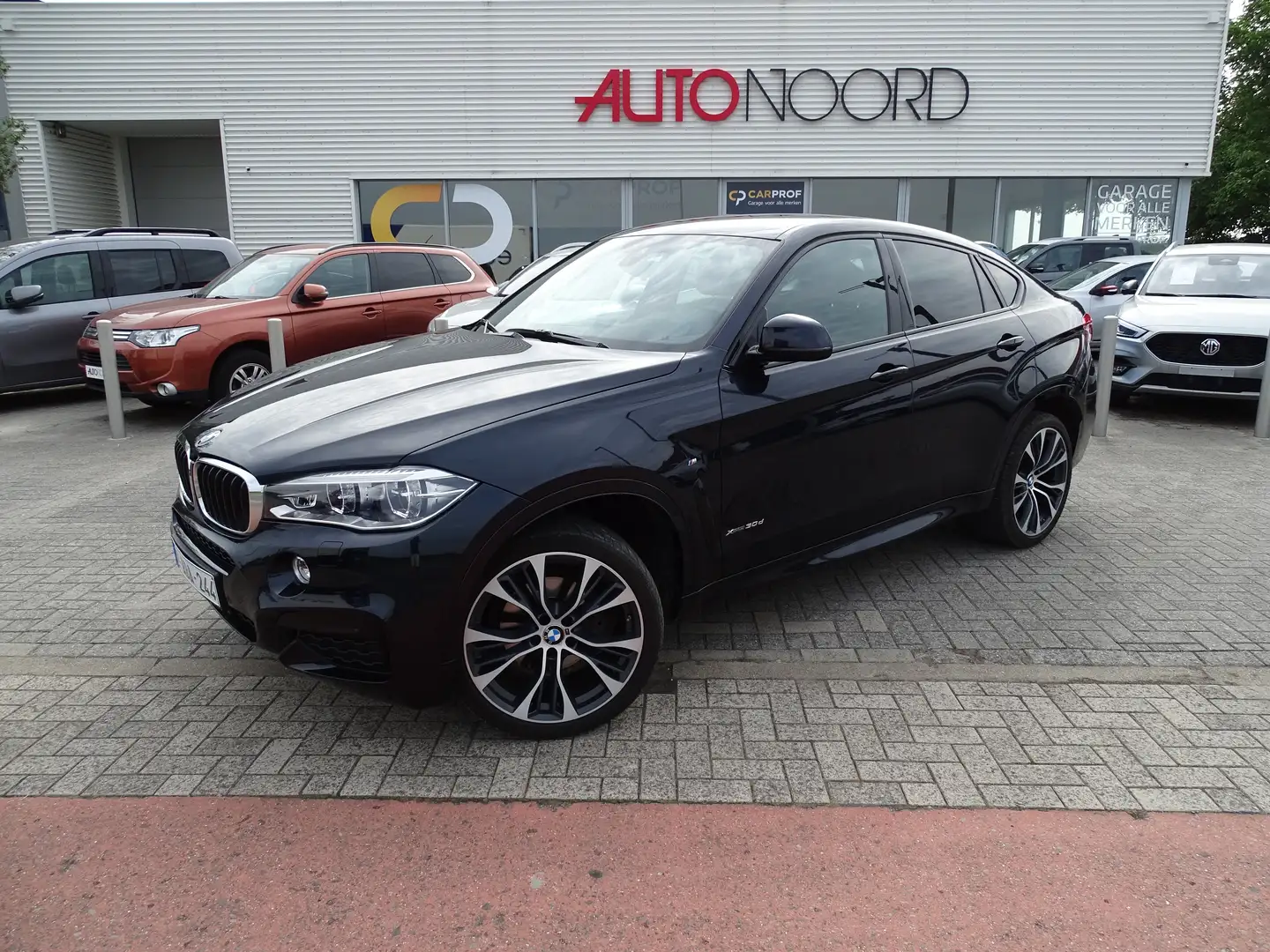 BMW X6 X6 xDrive30d M-PACK * SLECHTS 38.008 KM!!! Zwart - 1