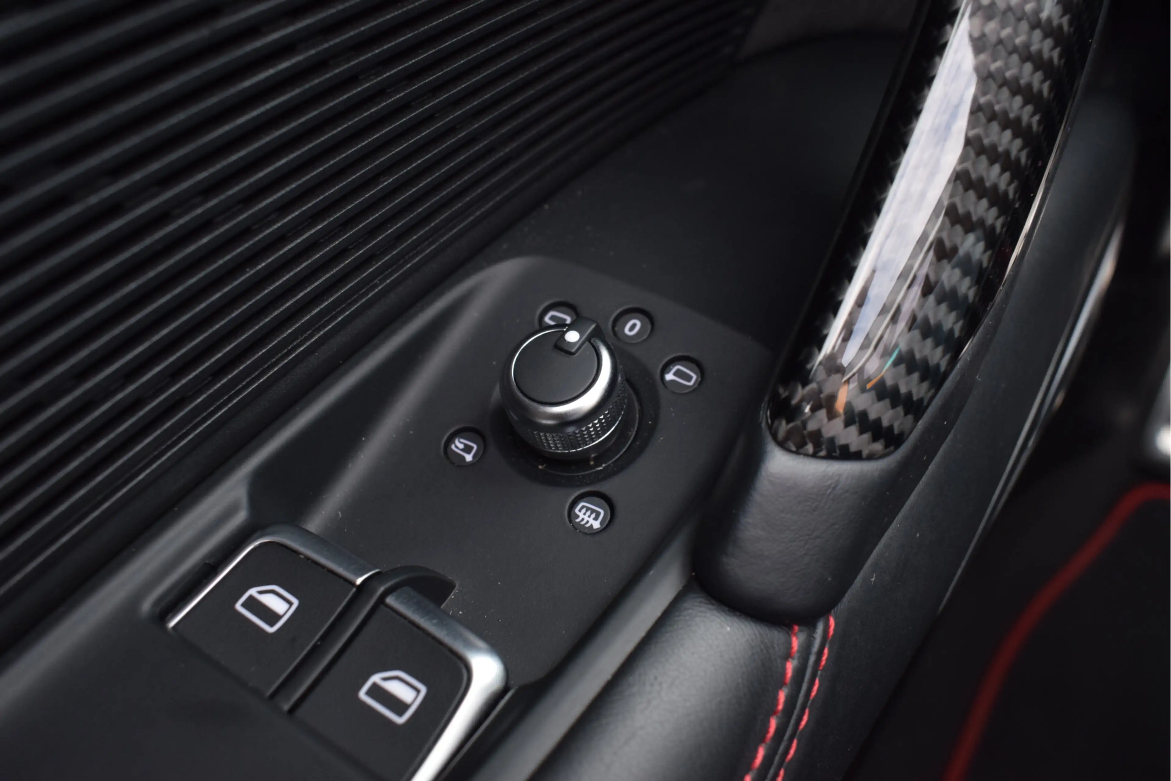 Audi TTS Roadster 2.0 TFSI Quattro Competition | RS stoelen — photo 18