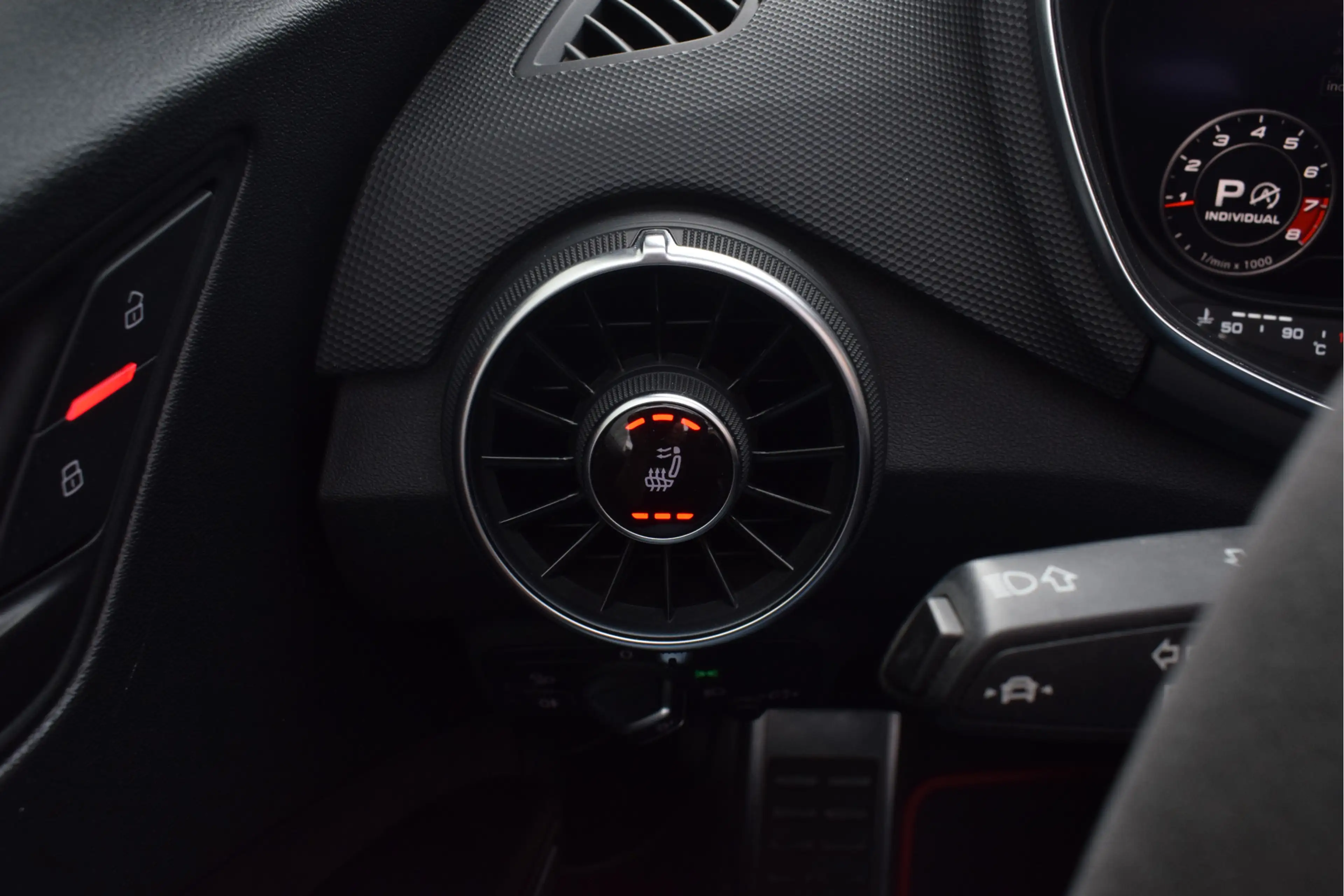 Audi TTS Roadster 2.0 TFSI Quattro Competition | RS stoelen — photo 10