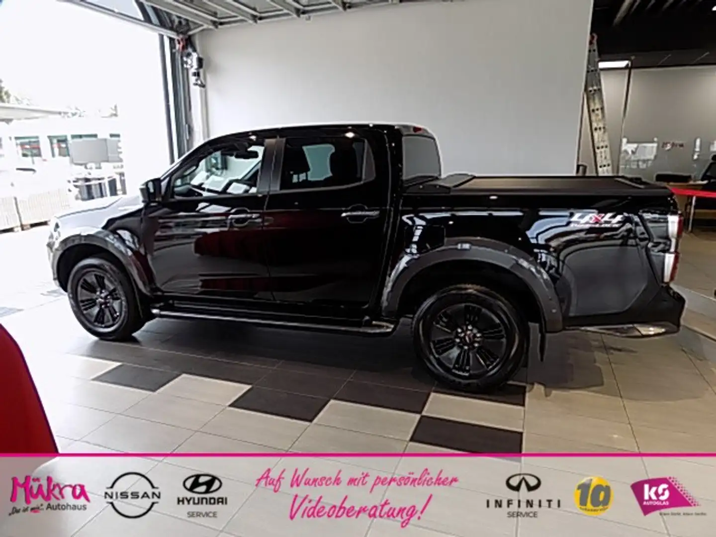 Isuzu D-Max V-Cross AHK 3.5t Standheizung 8-fach LED Klima Černá - 2