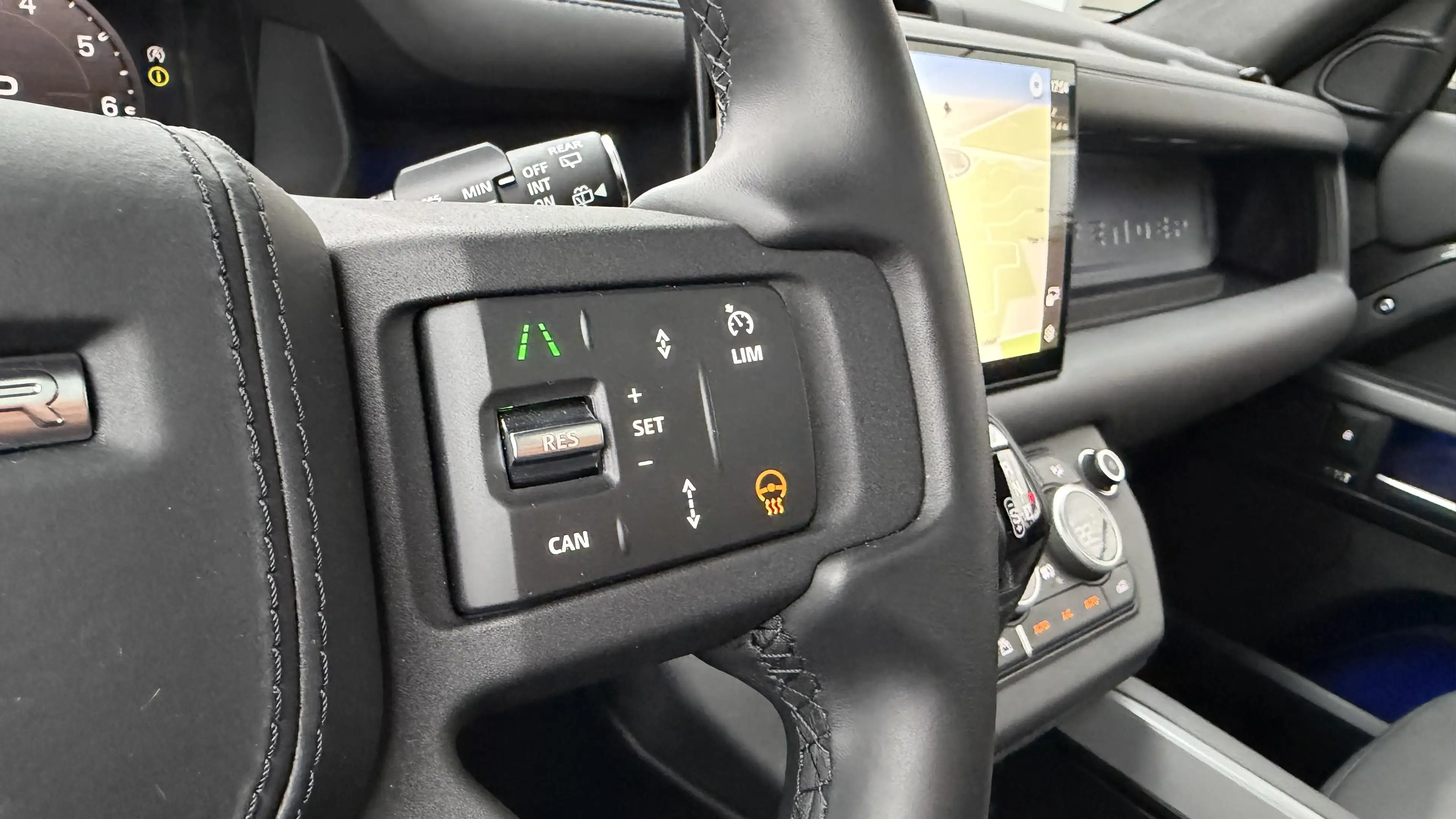 Land Rover Defender 90 P425 X Lichte Vracht mogelijk — photo 12
