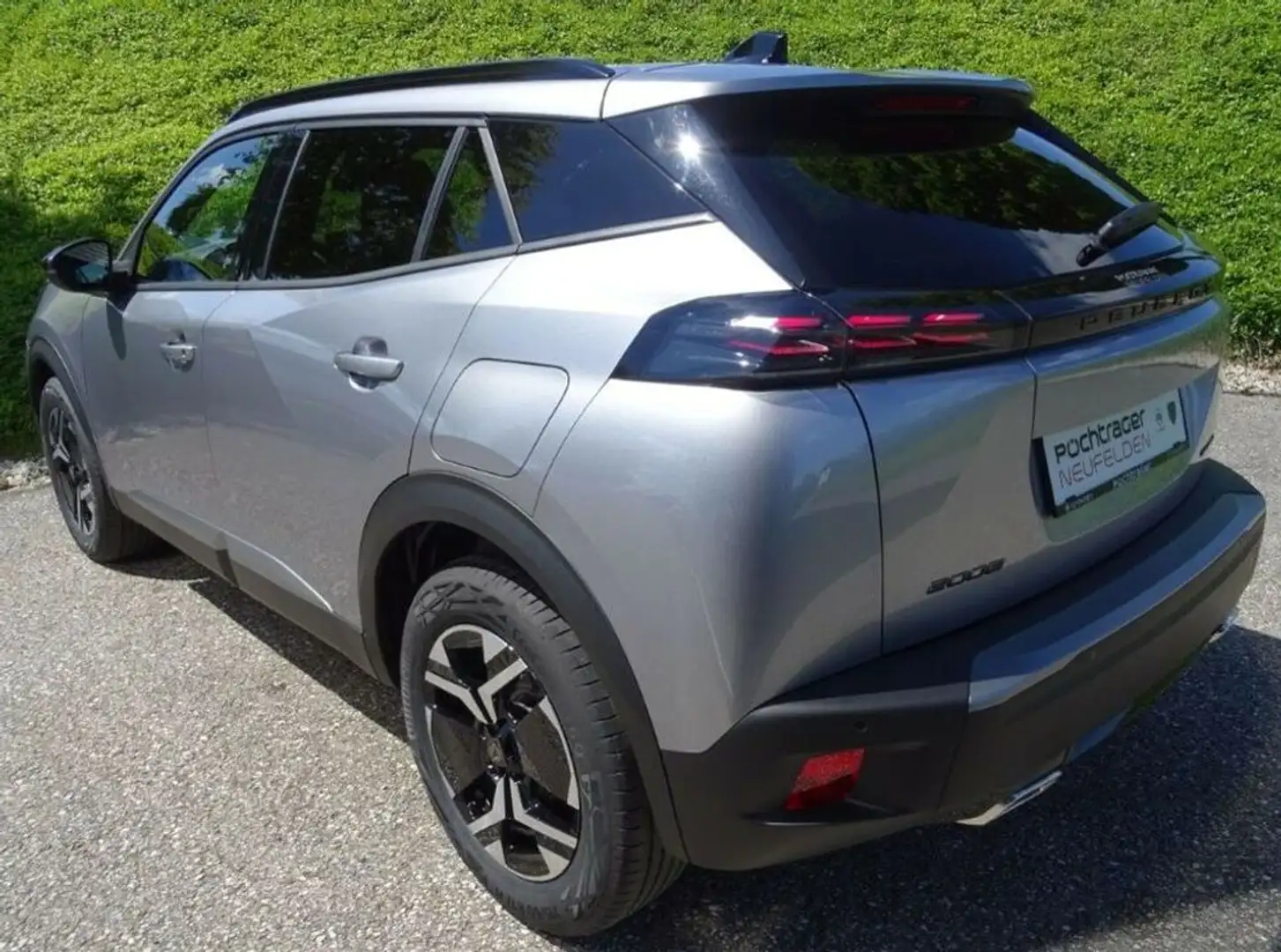 Peugeot 2008 ALLURE Hybrid 145 e-DCS6 Grigio - 2