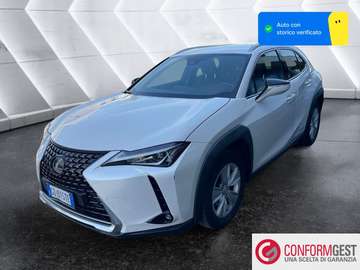 Hybrid Luxury 2WD