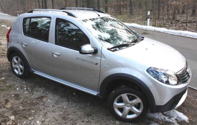 Imagine Dacia Sandero Sandero Stepway TCe 90Prestige
