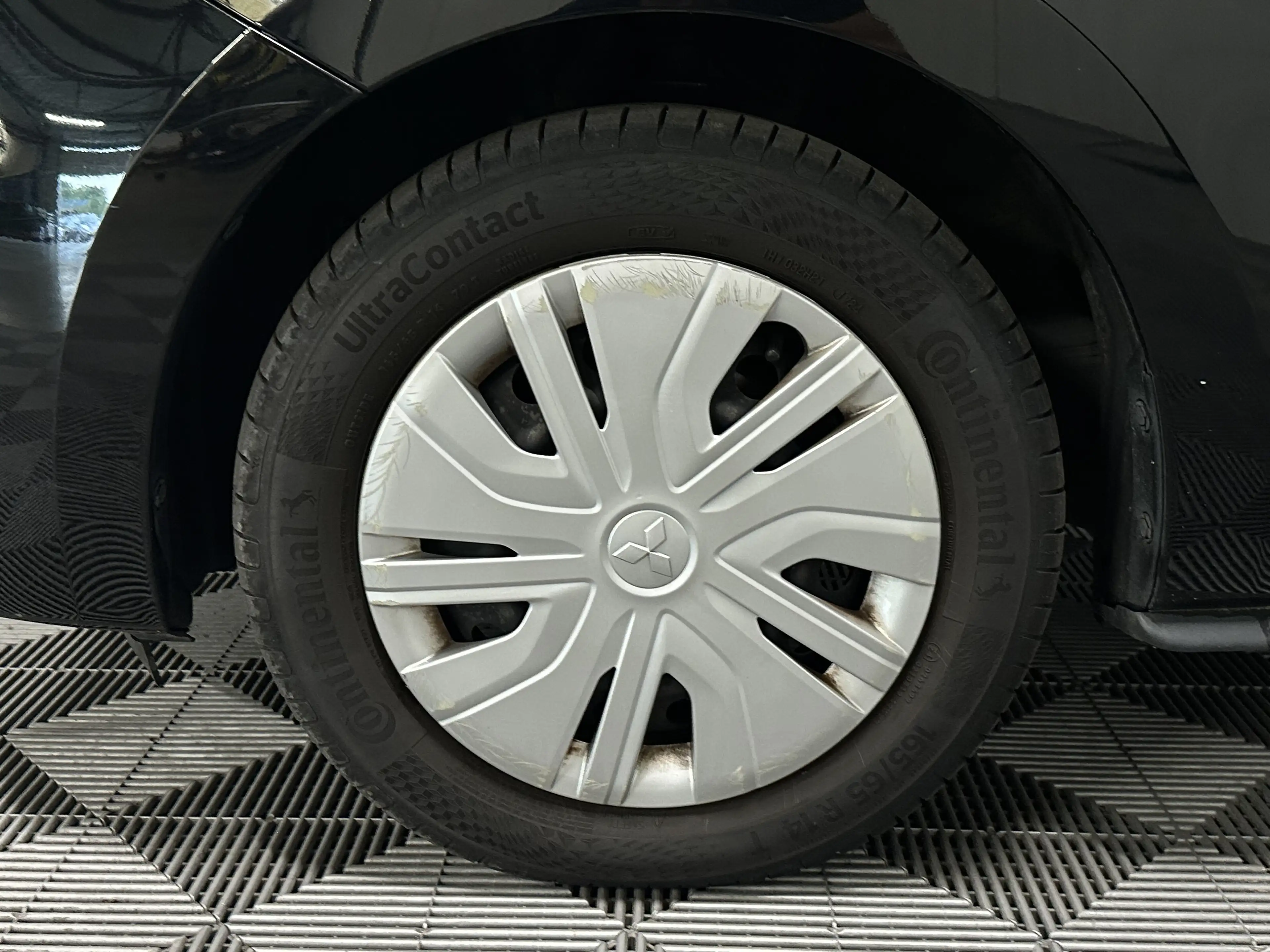 Mitsubishi Space Star 1.0 | Cool+ 5-Drs | Airco — photo 19