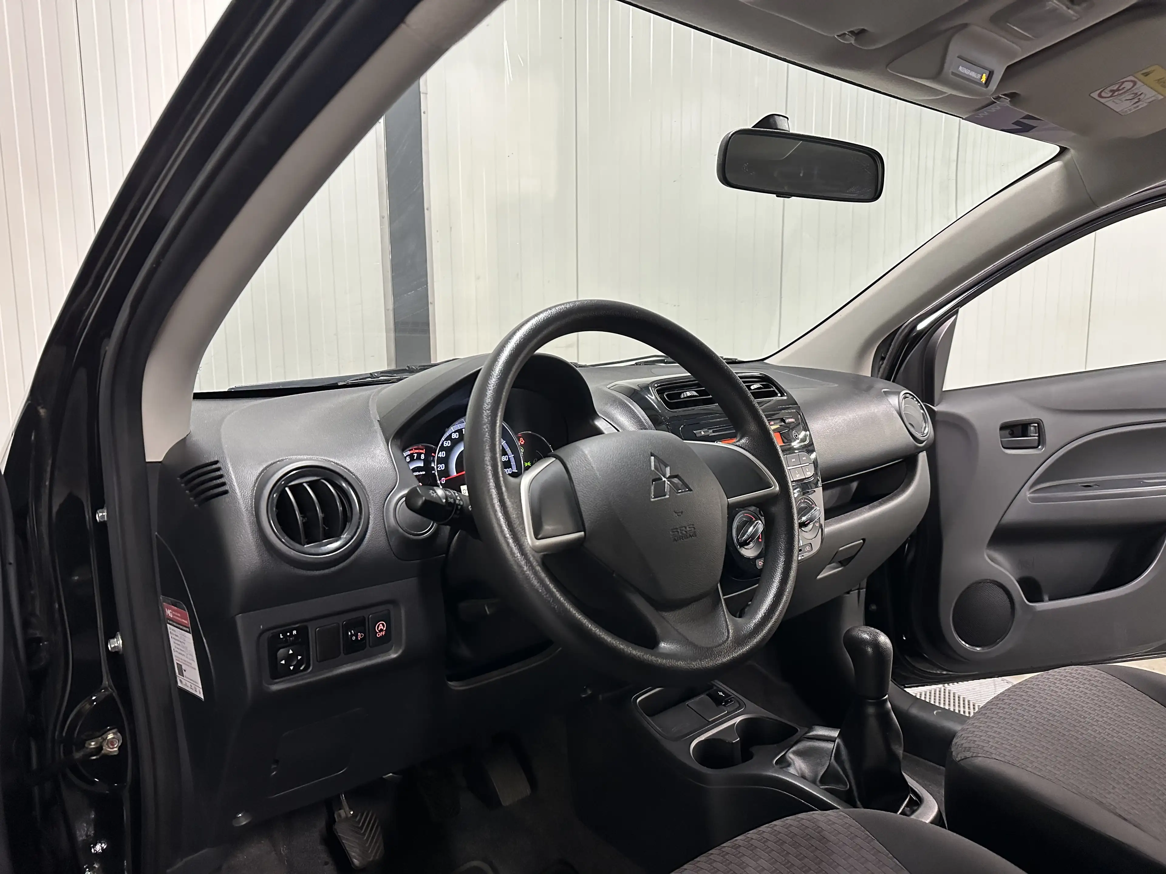Mitsubishi Space Star 1.0 | Cool+ 5-Drs | Airco — photo 11