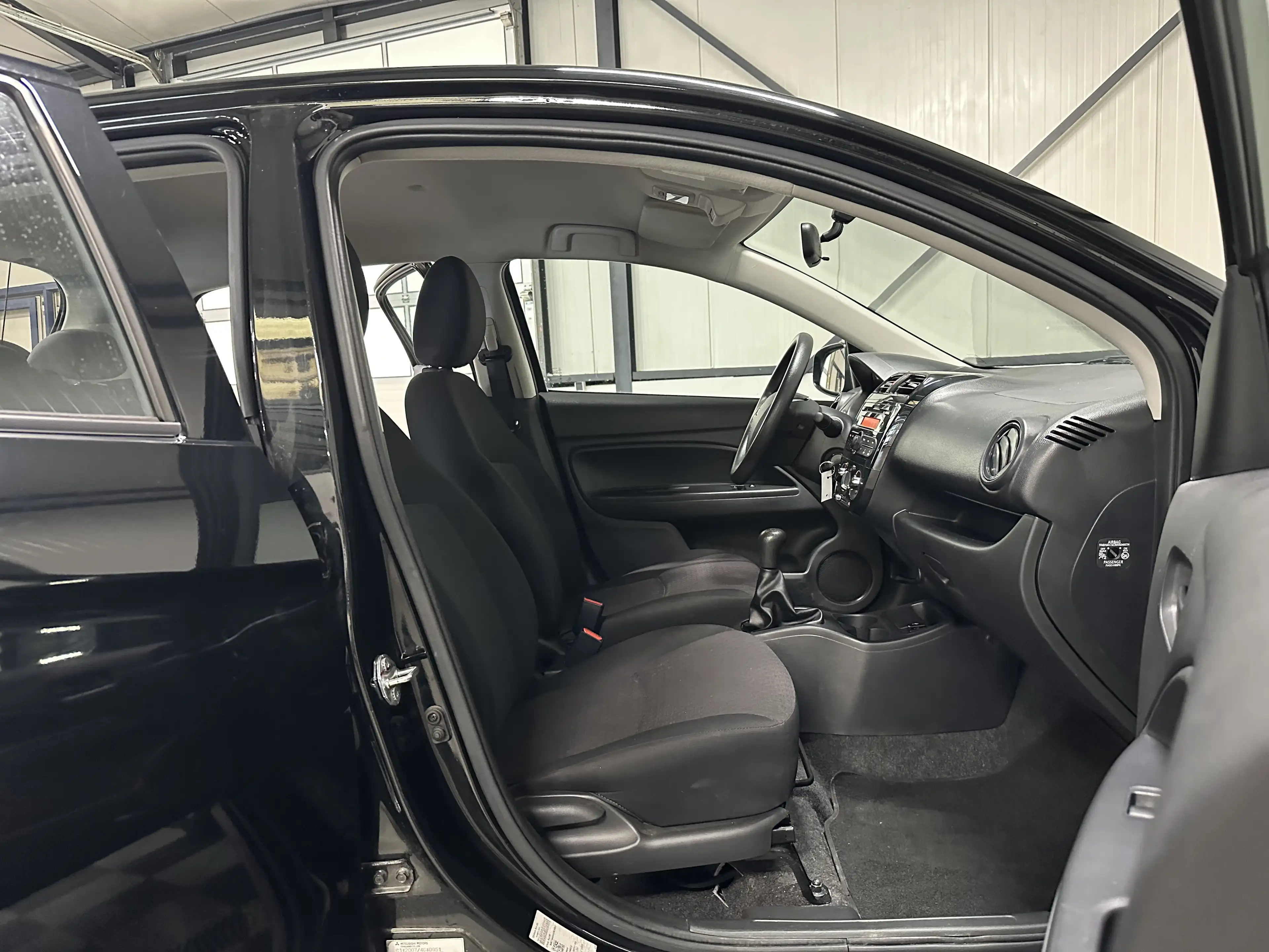 Mitsubishi Space Star 1.0 | Cool+ 5-Drs | Airco — photo 4