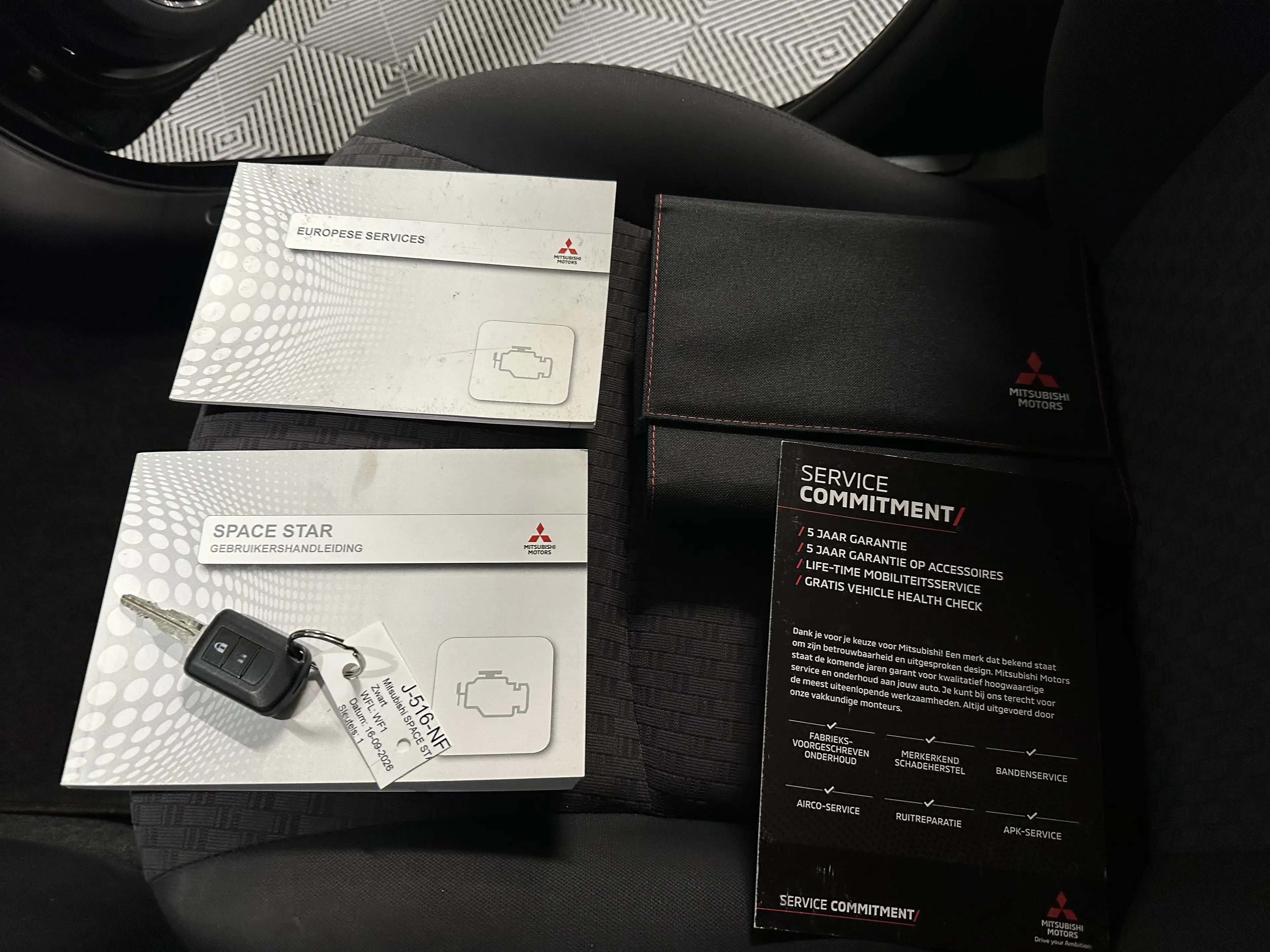 Mitsubishi Space Star 1.0 | Cool+ 5-Drs | Airco — photo 20
