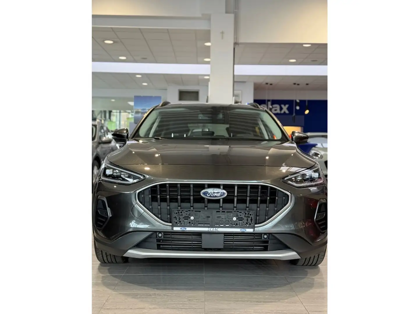 Ford Focus EcoBoost mHEV Active X Vignale Grijs - 1