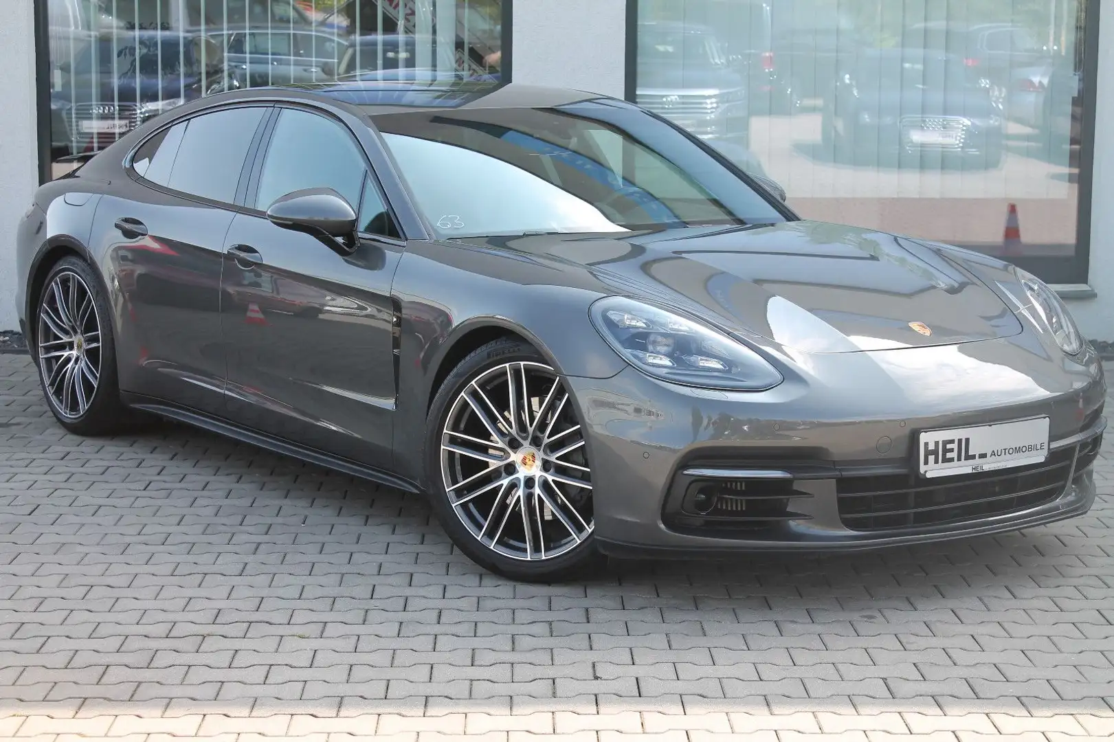 Porsche Panamera 4 S Diesel*ACC*Approved*BOSE*NAVI* Grau - 1
