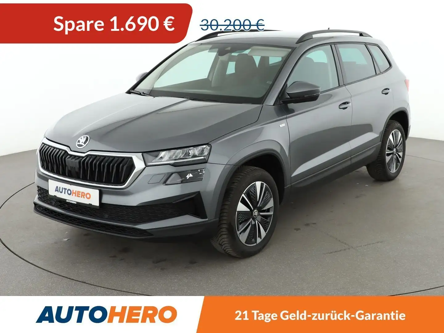 Skoda Karoq 2.0 TDI Tour Aut.*LED*ACC*CAM*NAVI*PDC*AHK*SHZ* Grau - 1