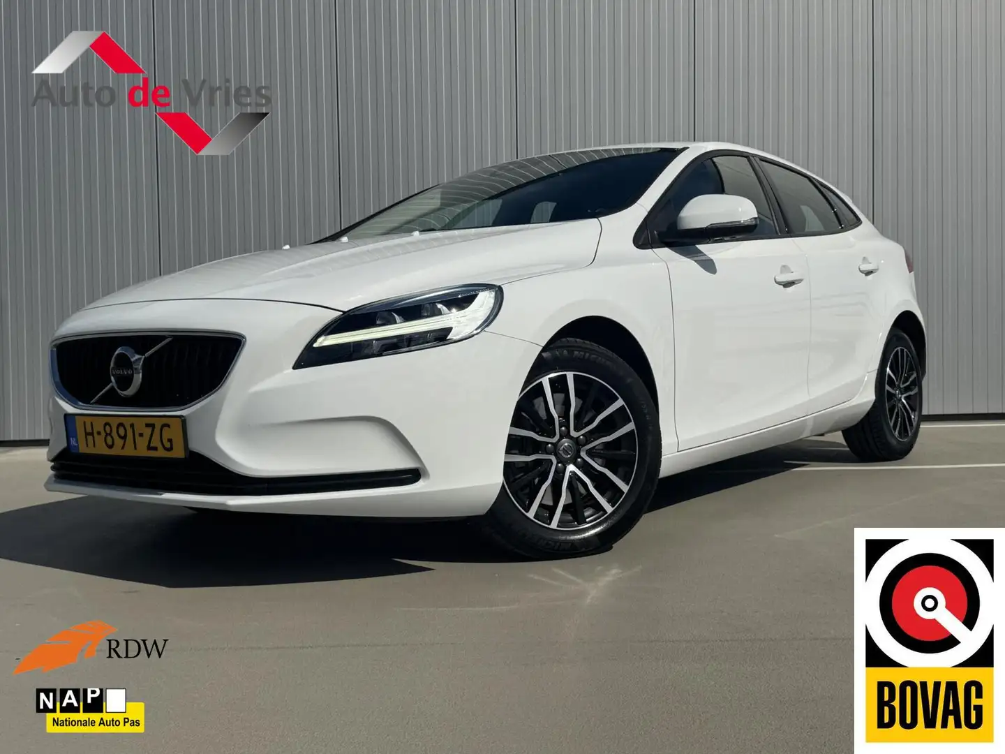 Volvo V40 1.5 T2 Polar|Dealeronderhouden|LED|NL-Auto Wit - 1