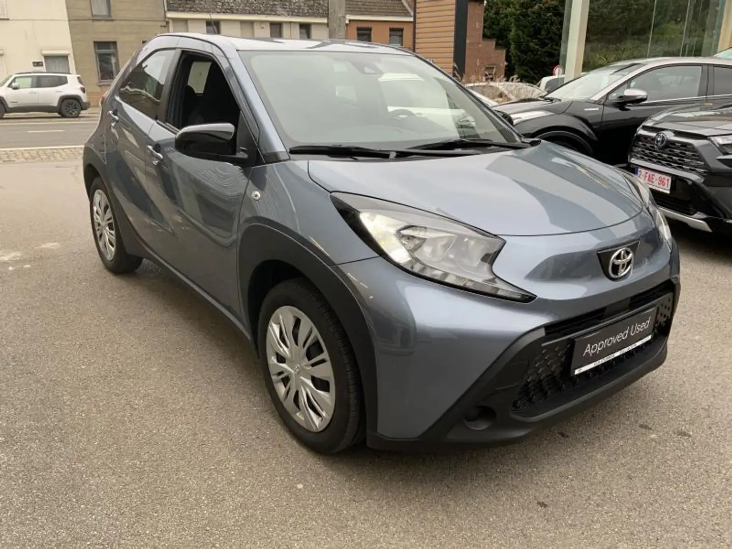 Toyota Aygo X play Blauw - 2