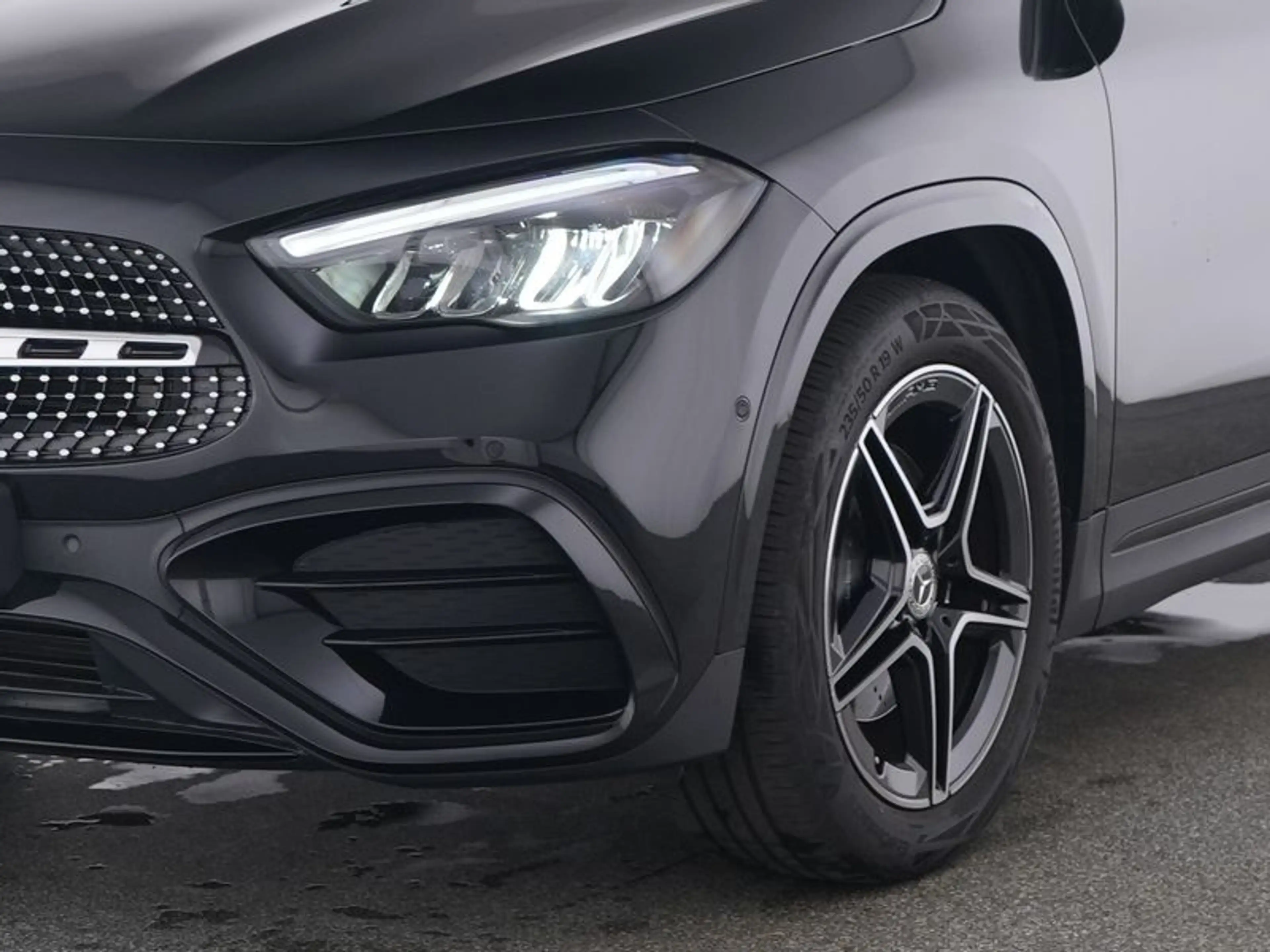Mercedes-Benz GLA 220 4M AMG-Sport/LED/360/Totw/Night/Keyl/19 — photo 4