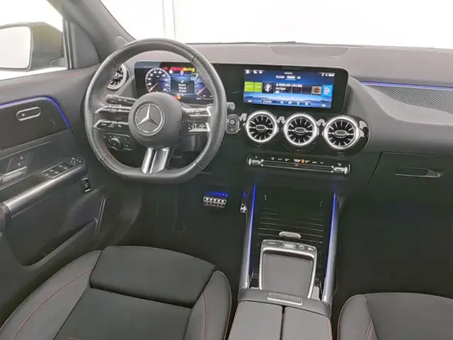 Mercedes-Benz Gla view 7