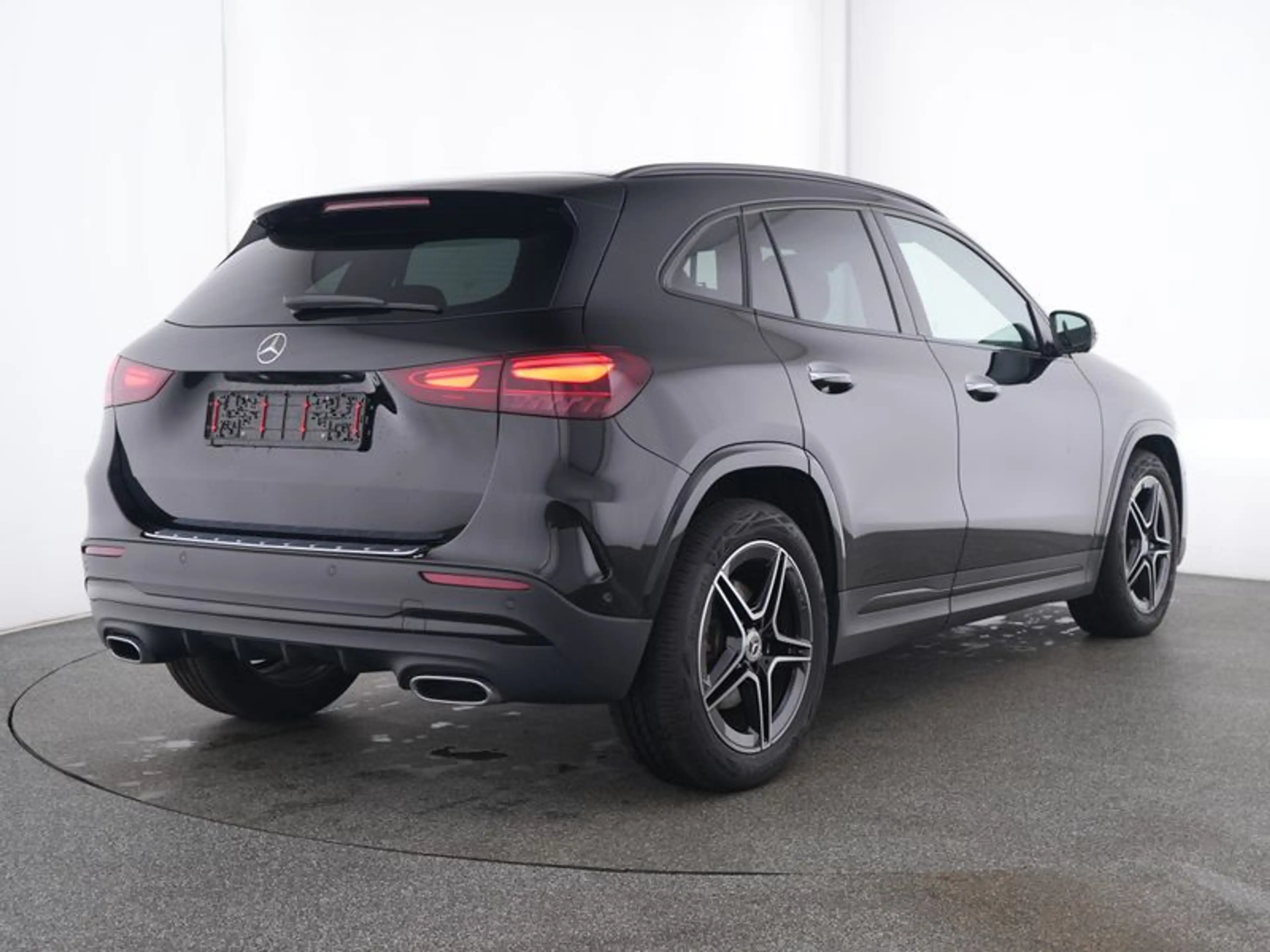 Mercedes-Benz GLA 220 4M AMG-Sport/LED/360/Totw/Night/Keyl/19 — photo 3