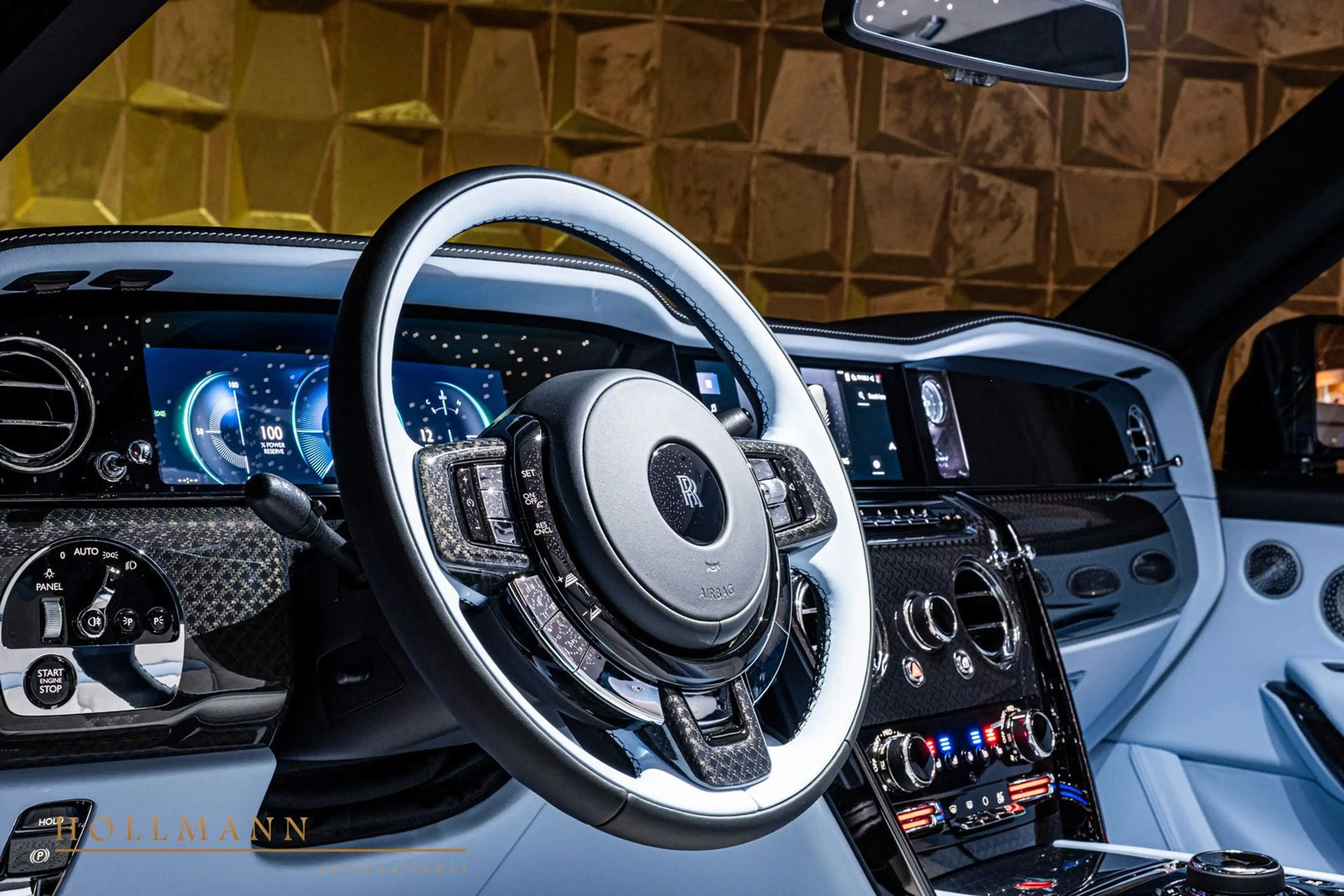 Rolls-Royce Cullinan SERIES II +BLACK BADGE+ 4 SEATS + TV — photo 9