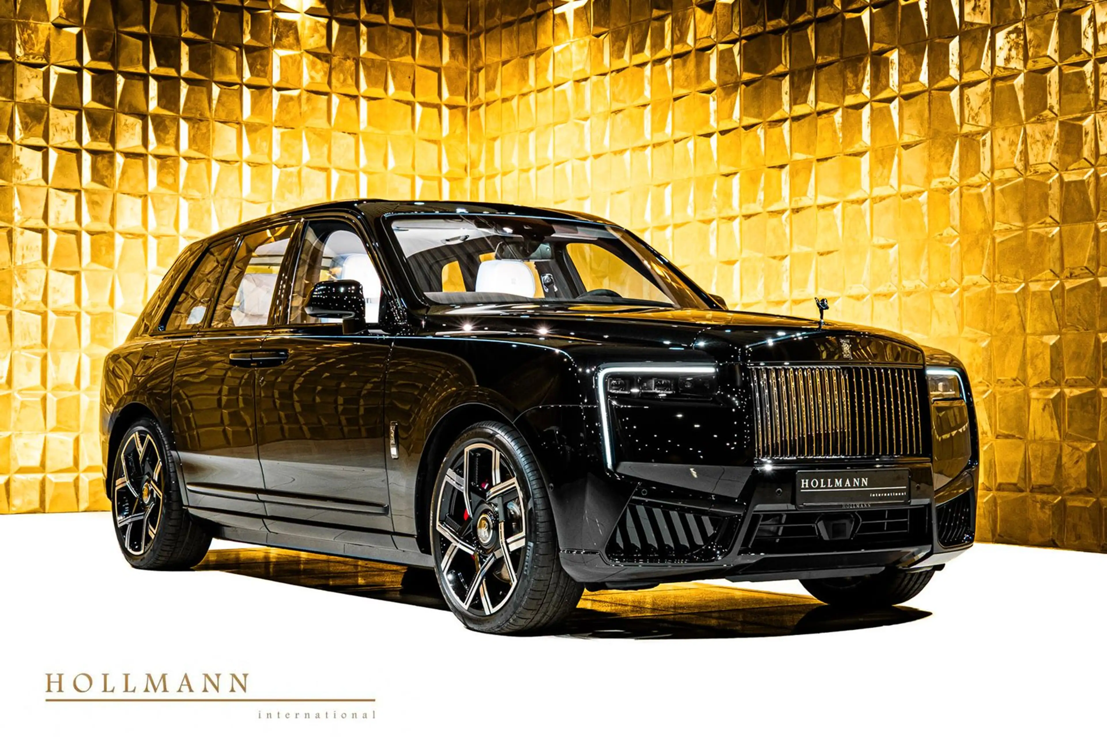 Rolls-Royce Cullinan SERIES II +BLACK BADGE+ 4 SEATS + TV
