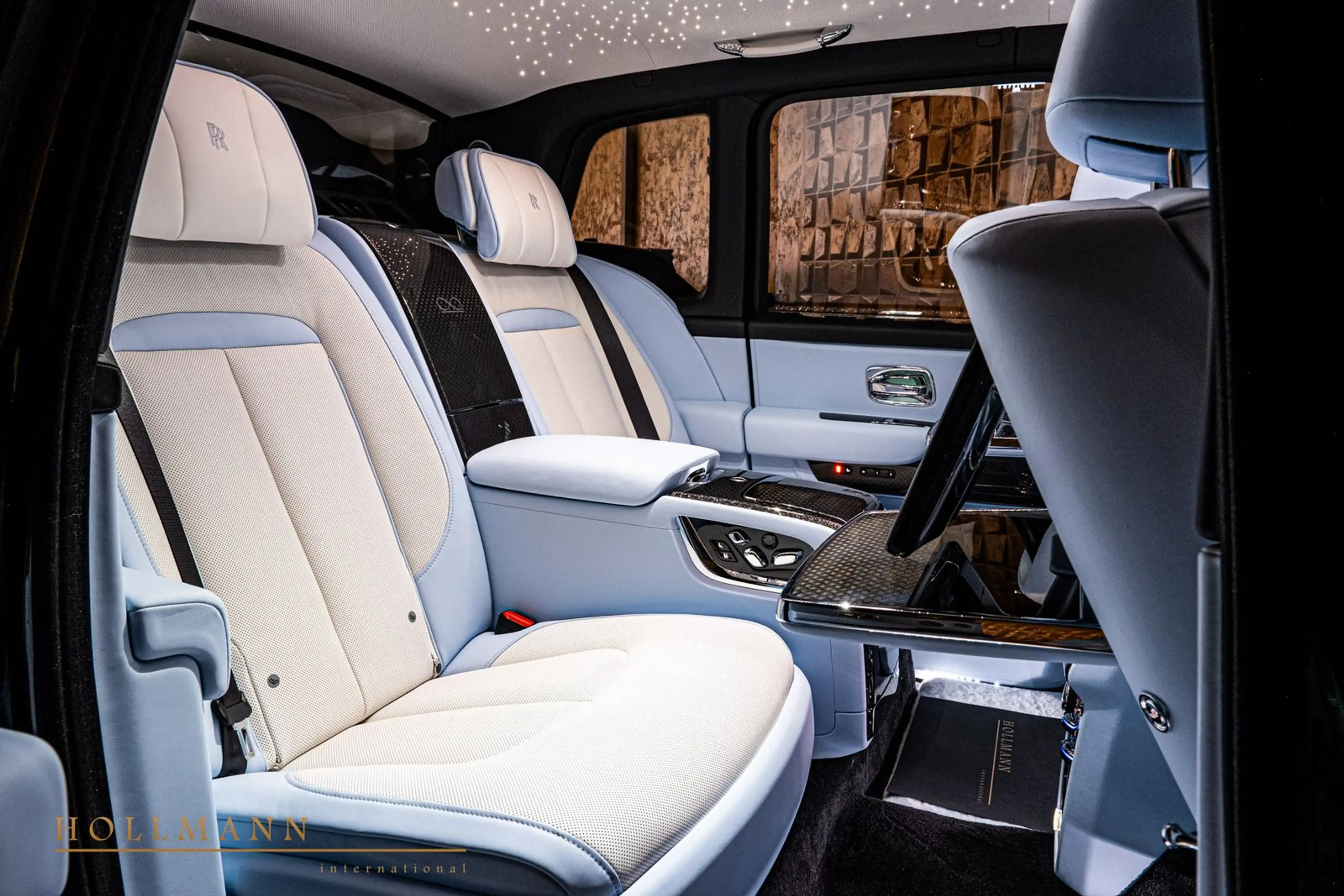 Rolls-Royce Cullinan SERIES II +BLACK BADGE+ 4 SEATS + TV — photo 13