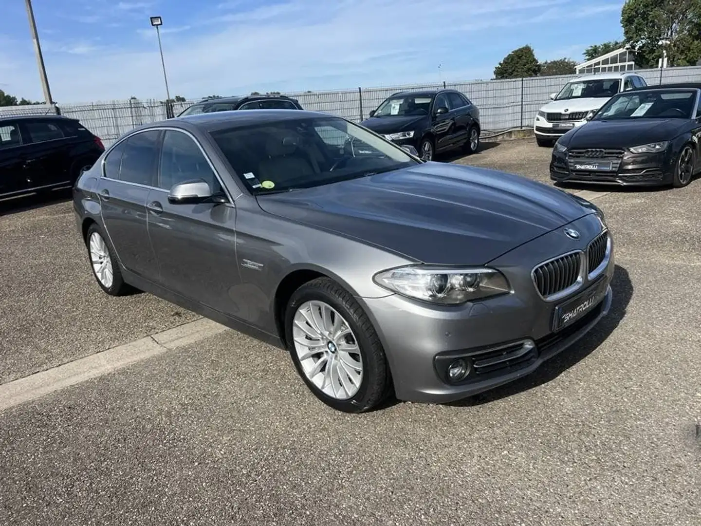 BMW 525 V (F10) 525dA xDrive 218ch Luxury BVA8 Cuir GPS Caméra - 2