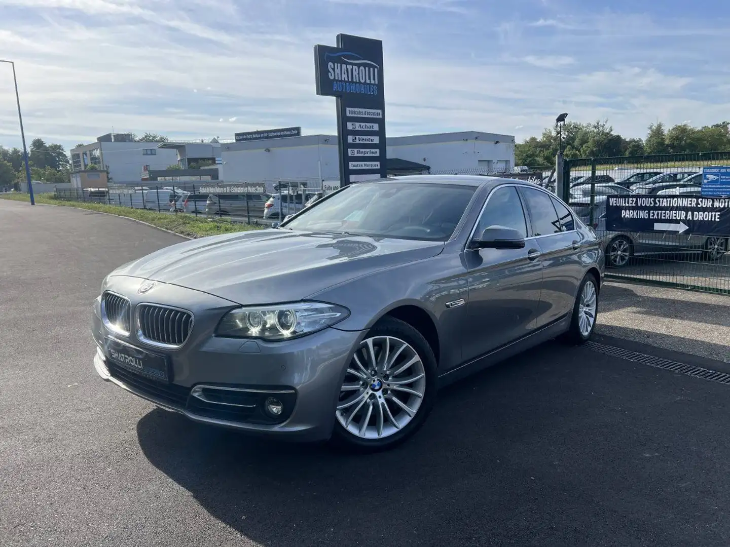 BMW 525 V (F10) 525dA xDrive 218ch Luxury Cuir GPS Caméra - 1