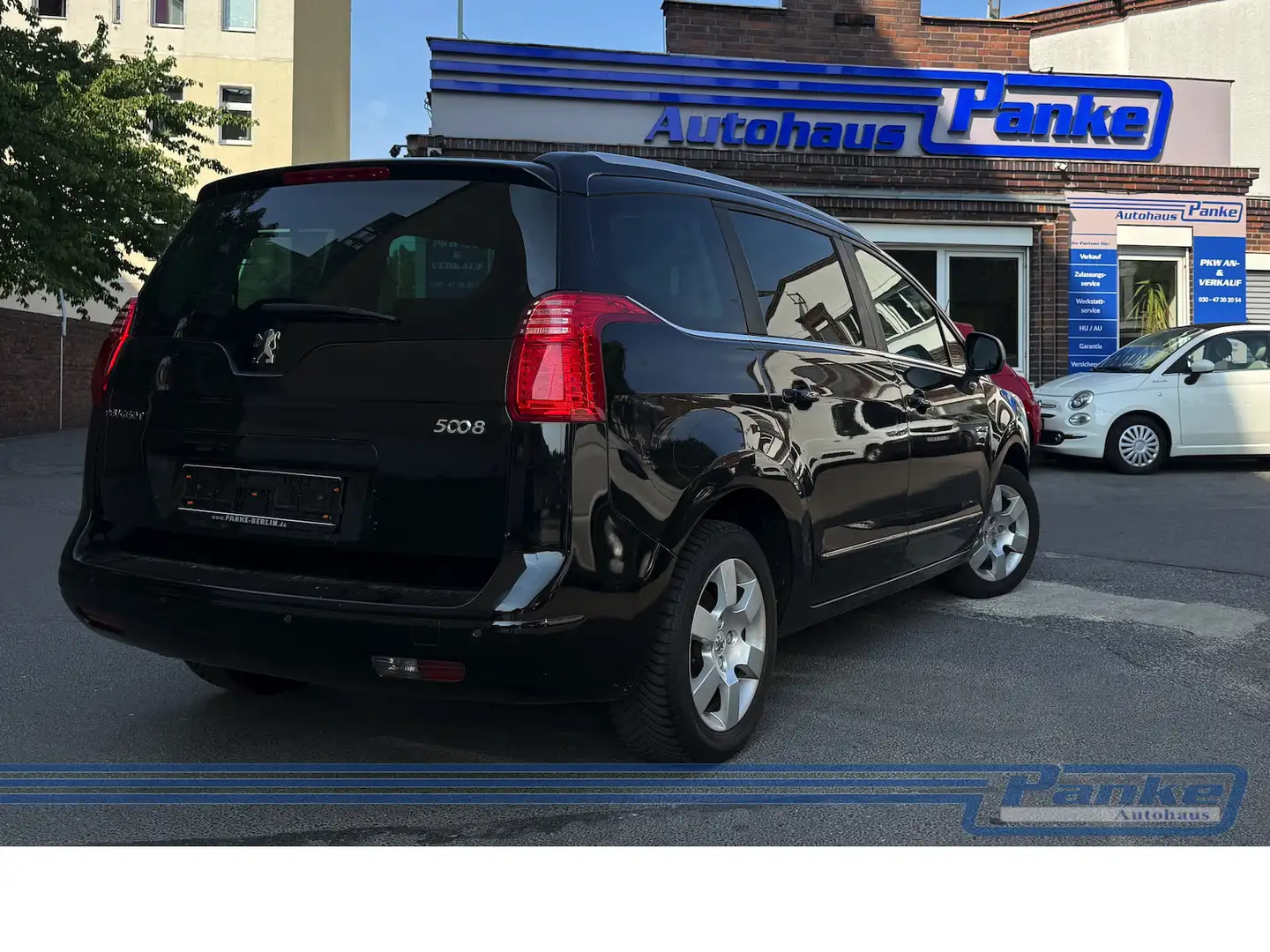 Peugeot 5008 1.6 155 THP Family plus*7Sitz*HUD*Pano*NAV* Schwarz - 2